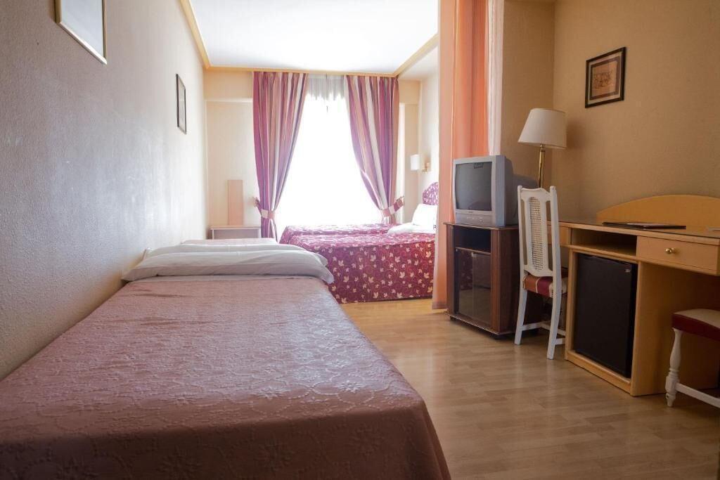 Hotel Tibur Zaragoza Eksteriør bilde