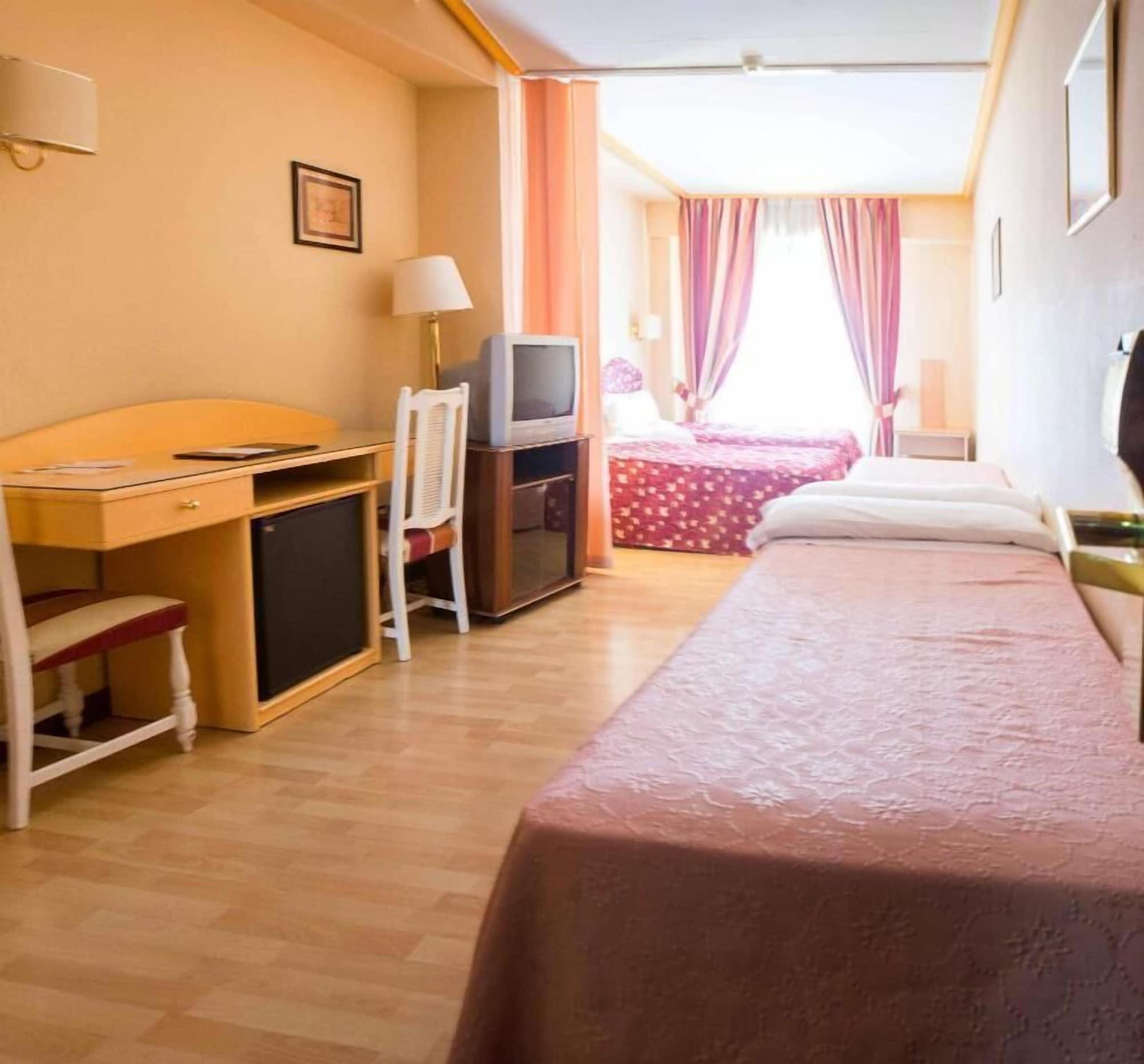 Hotel Tibur Zaragoza Eksteriør bilde