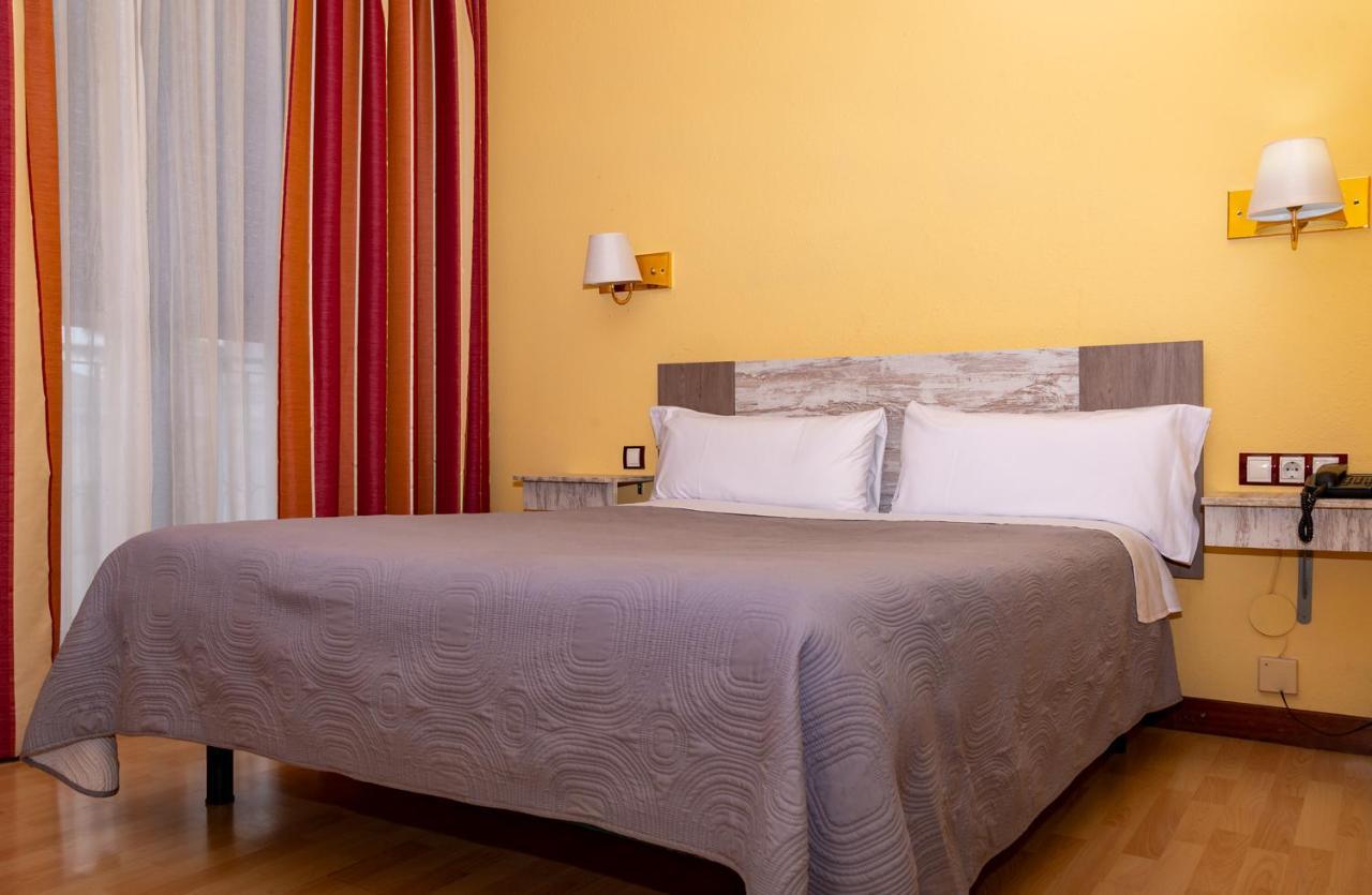 Hotel Tibur Zaragoza Eksteriør bilde